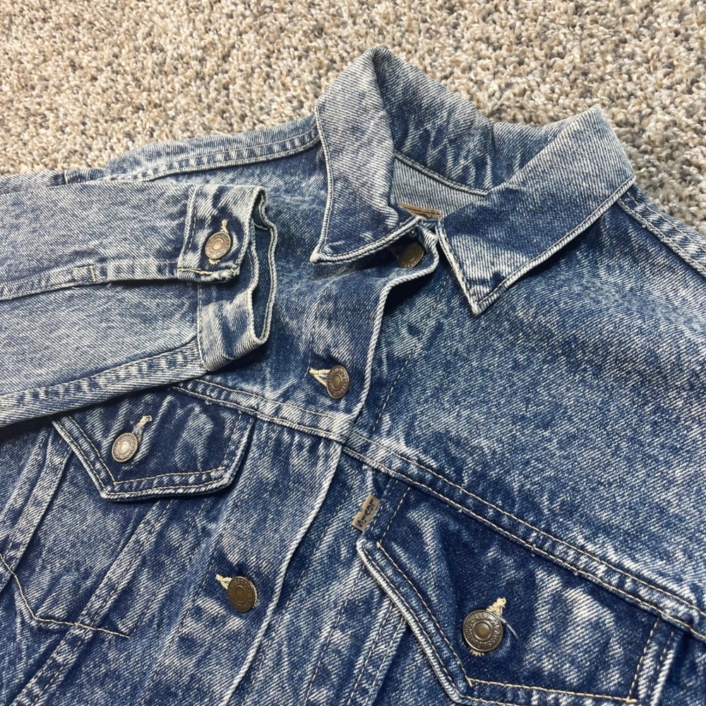 Vintage Levi's Denim Trucker Women's Large Jacket USA Made Brown Tab Blue Jean